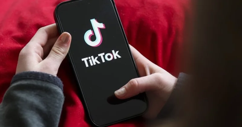 “TikTok” şəxsi mesajlar vasitəsilə pul köçürmələrinə başlaya bilər