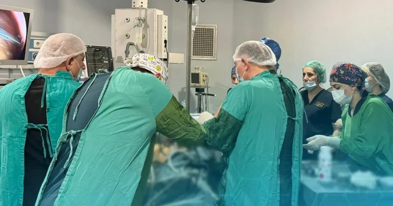Burnunu düzəltdirmək istədi, 4 əməliyyatdan sonra məhkəməyə üz tutdu FOTOLAR