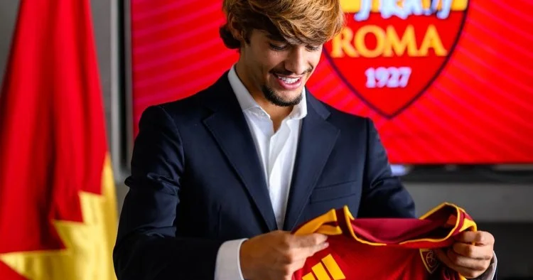 Portuqaliya millisinin yarımmüdafiəçisi Roma da RƏSMİ