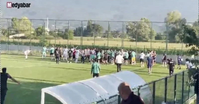 “Səbail” “Sakaryaspor” oyununda kütləvi dava olub