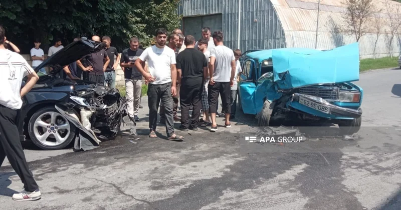 Zaqatalada minik avtomobilləri toqquşub, xəsarət alanlar var FOTO