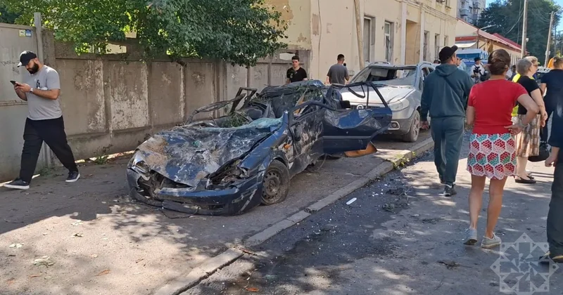 В результате российских ракетных ударов разрушены жилые дома в Киеве