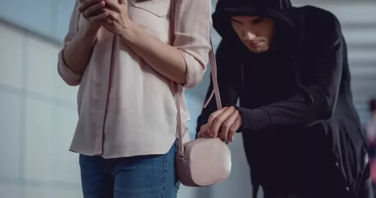 Telefon oğurlananda özü kilidlənəcək Androiddə bu funksiyaları aktiv edin