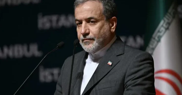 Əraqçi Trampın iqtisadi müharibəsi nin ABŞ a daha çox məğlubiyyət gətirəcəyini bildirib