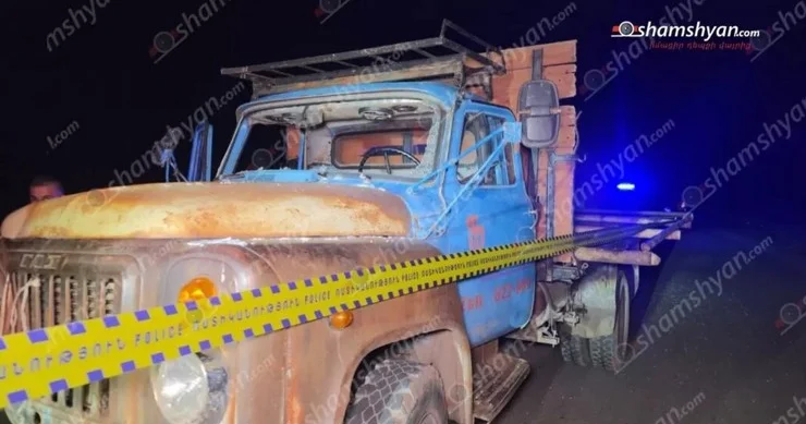 QAZ 53 hərbçilərin üstündən keçdi Ölən və çox sayda yaralananlar var