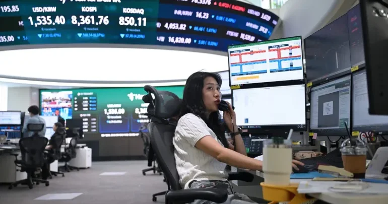 Cənubi Koreyanın təcrübəsiz investorları AI səhmlərinə görə kiçik sərvətlərini itirirlər