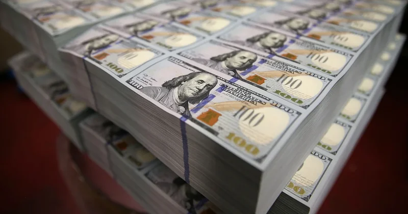 ABŞ nin tarixində ilk: 40 trilyon dolları keçdi
