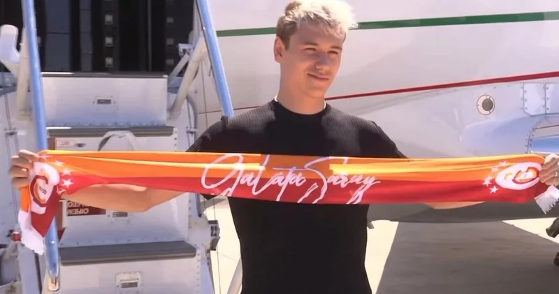 “Qalatasaray”ın yeni transferi İstanbul yolunda: 7 000 azarkeş uçuşu izləyib VİDEO