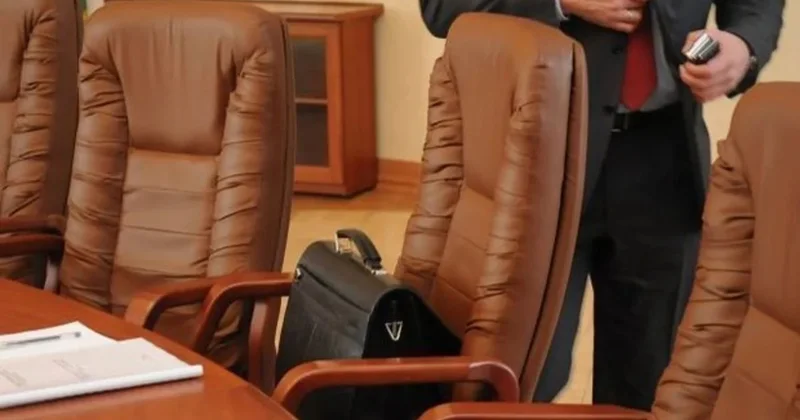 İlham Nəsirov nazirlikdəki vəzifəsini itirdi