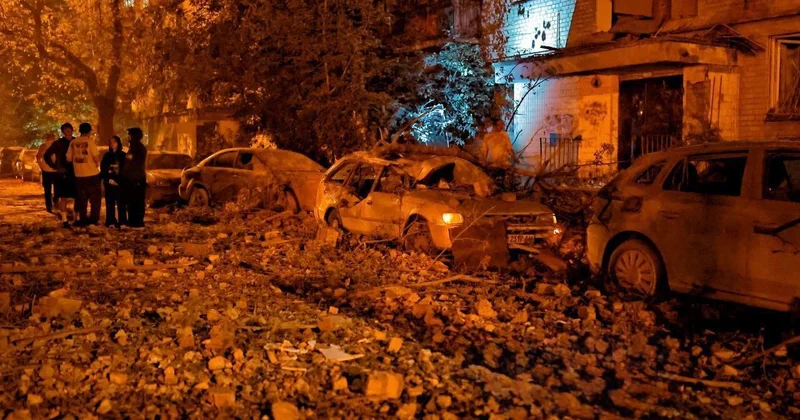 Rusiyadan Kiyevə kütləvi raket hücumu: 12 ölü, xeyli yaralı var (Video)