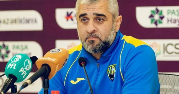Adil Şükürov “Kəpəz”dən getdi