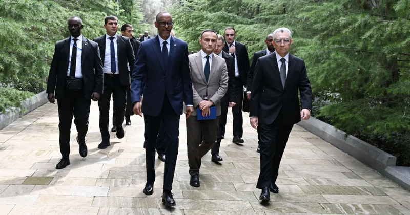 Ruanda Prezidenti Fəxri xiyabanda FOTO