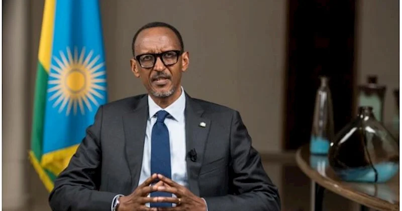 Ruanda Prezidenti Heydər Əliyevin məzarını ziyarət edib