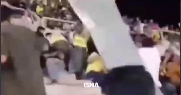Stadionun damından qopan parça azarkeşin başına düşdü ANBAAN VİDEO