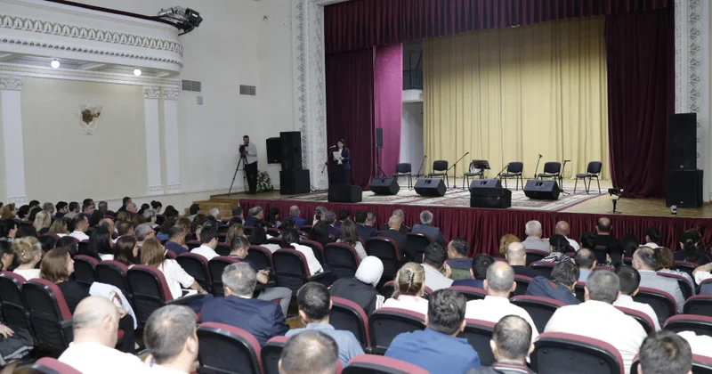 Neftçilər Günü münasibətilə konsert proqramı təqdim olunub VİDEO