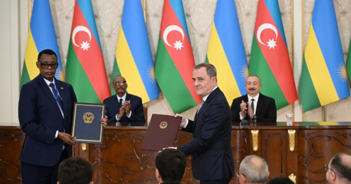 Prezidentlər mətbuata bəyanatlarla çıxış ediblər