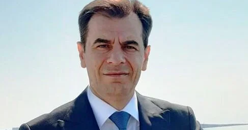Konstitusiyasa dəyişikliyini zəruri edən səbəblər Elxan Şükürlü yazır