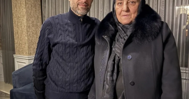 Polad Həşimovun anası ilə fotosunu paylaşdı, Instagram“ı bağlandı