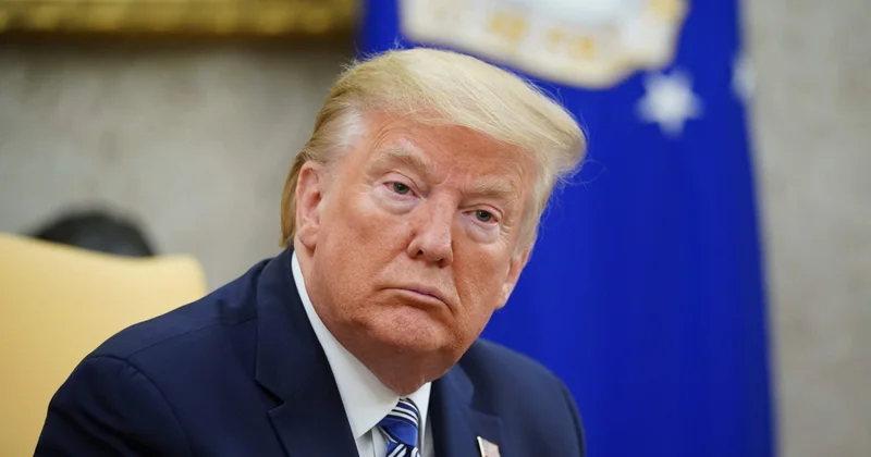 Демократы потребовали встречи с Трампом