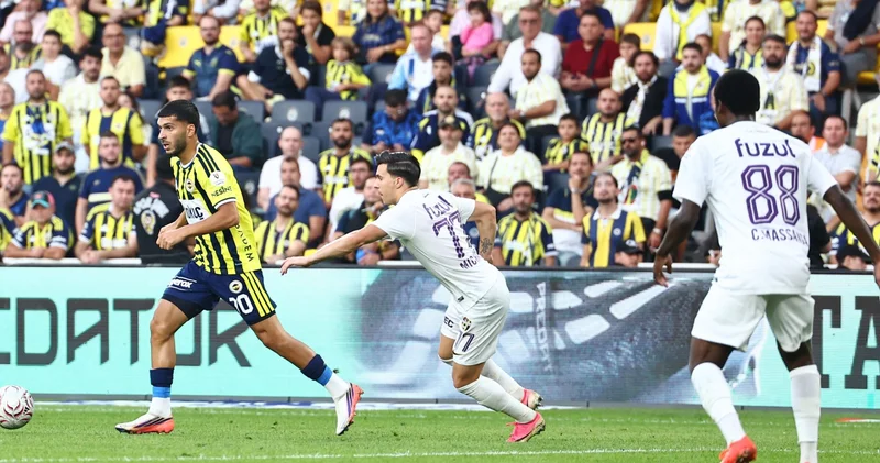 Türkiyə Super Liqası: “Fənərbağça”dan darmadağın, “Beşiktaş” səfərdə büdrədi
