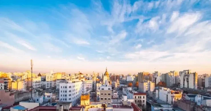 Həftədə 25 saat hosteldə işləyib... Bu ölkədə pulsuz yaşamaq olar