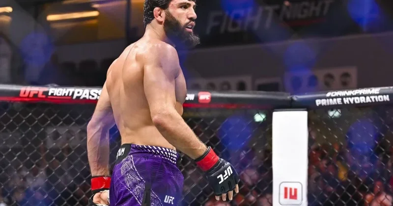 Arman Tsarukyandan növbəti nokaut UFC də 11 ci qələbə