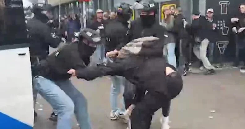 В Гааге полиция разогнала антииммиграционный протест ВИДЕО