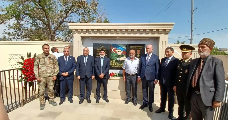 Qobustan qəsəbəsində şəhidin xatirəsi anılıb