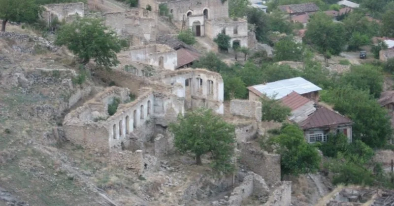 Ellada Bəkirova: Qarabağ və Şərqi Zəngəzurun hər yerində alban irsinin izlərinə rast gəlirik