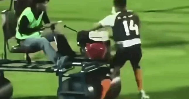 Matçdan öncəki məşq zamanı qorxulu qəza Video