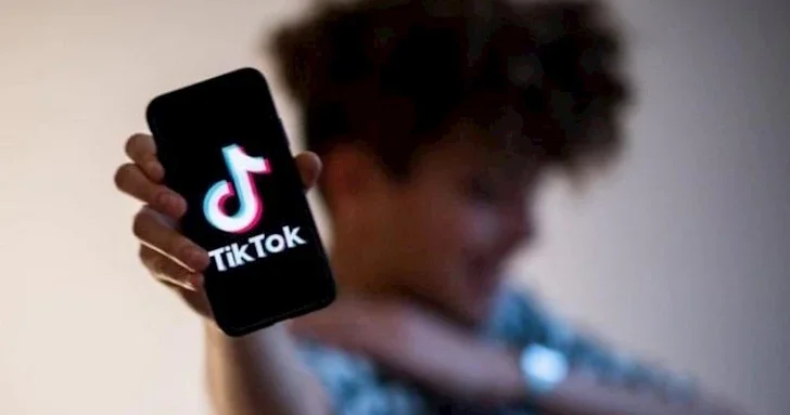 Как отучить ребенка от телефона: эксперт предложил простой эксперимент
