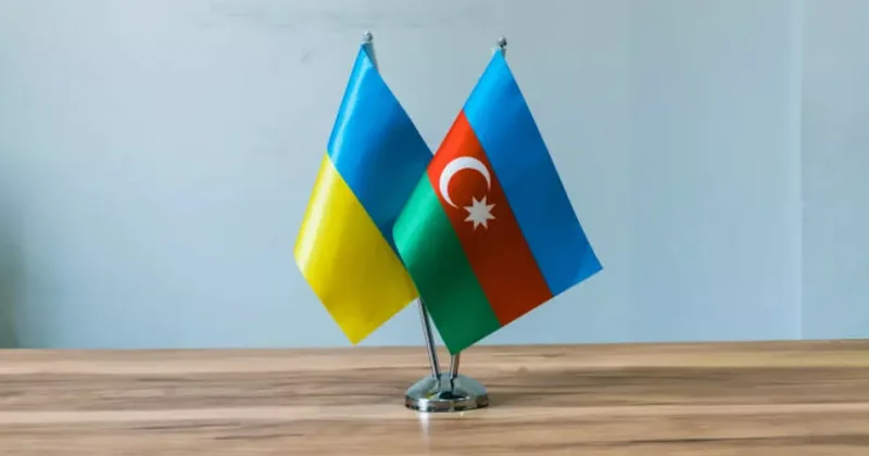 Украина поздравляет Азербайджан