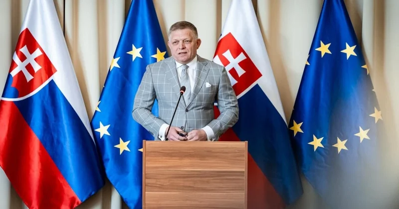 Fitso Slovakiya hərbçilərinin Rusiya ilə müharibəyə göndərilməyəcəyini bildirib
