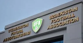 Özbəkistan millisinin sabiq baş məşqçisinin köməkçiləri Futbol Assosiasiyasından 350 min avro tələb ediblər