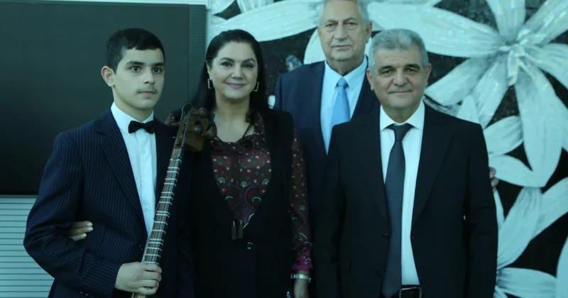 Fazi Mustafa trilogiyasını təqdimat etdi FOTOLAR