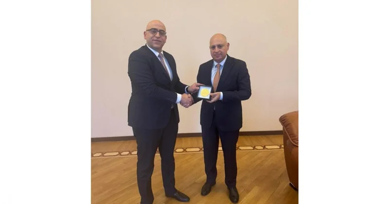 Fələstin səfiri XİN rəhbərinin müavini ilə görüşüb