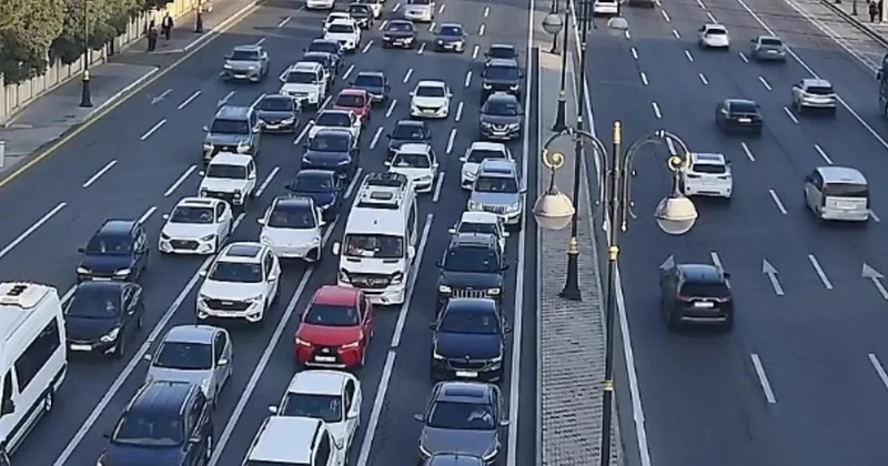 Bu yollarda tıxac var