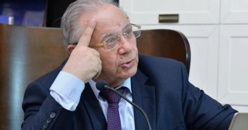 Həsən Həsənov: müdriklik işığı, gənclik enerjisi Rəşad Məcid yazır