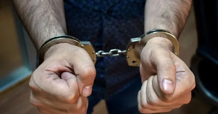 В Баку раскрыты кражи золота и 15 000 манатов