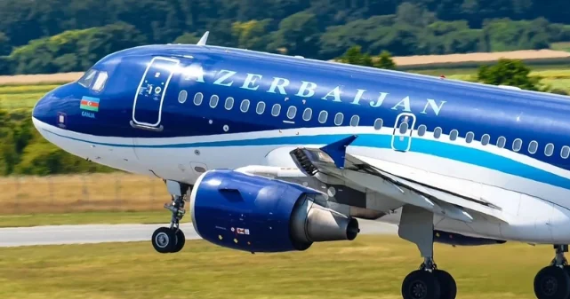 AZAL qəza enişi edən təyyarə ilə bağlı məlumat yaydı