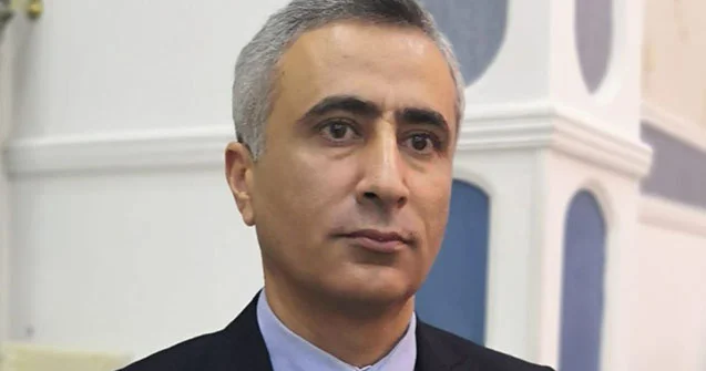 Fuad Qəhrəmanlı Fransaya mühacirət edib