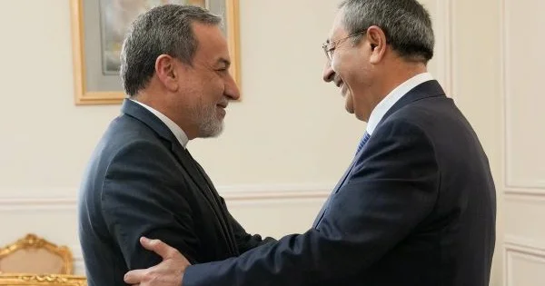 Xələf Xələfov Tehranda İran rəmsiləri ilə görüş olub + FOTOLAR
