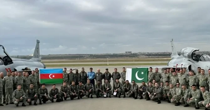 Pakistanın JF 17 Thunder Block III döyüş təyyarələri “Hind Qalxanı Alpha” ikitərəfli hava təlimində iştirak etmək üçün Azərbaycana gəlib