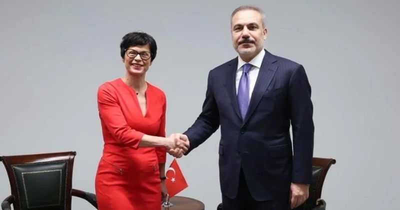 Fidan Avropa komissarı ilə bir arada