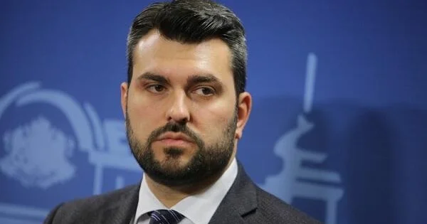 Zərurət yaranarsa, Putinin təyyarəsi üçün... Georgiyev