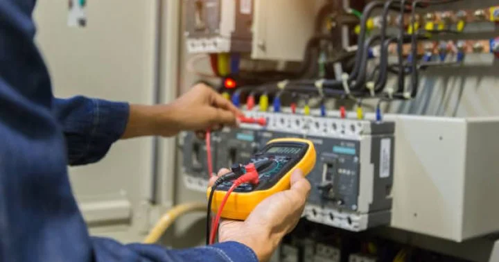 Mərkəzi Bank elektrik avadanlıqlarına servis xidmətinin satın alır