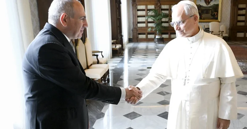 Paşinyan Roma Papası ilə sülh axtarışında: Vatikan görüşü diqqət çəkdi