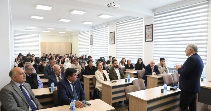 BDU məzunu, Nobel Sülh mükafatçısı Bəxtiyar Siracov tələbələrlə görüşüb