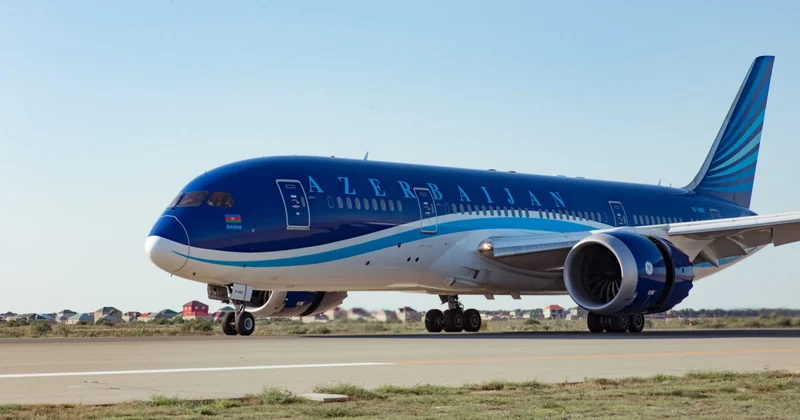 AZAL təyyarəsi Sankt Peterburq hava limanına enməli olub, xəsarət alan yoxdur YENİLƏNİB