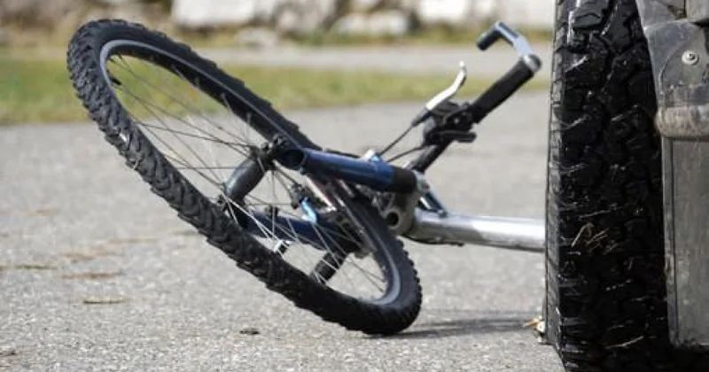 Mingəçevirdə maşın velosipedçini vurdu